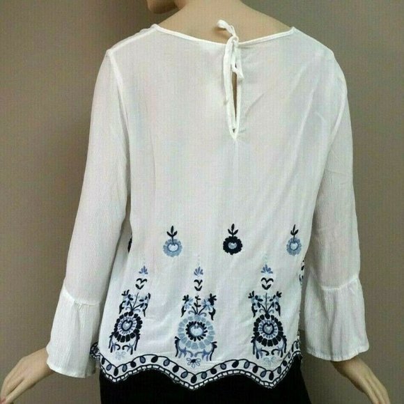 Aeropostale Embroidered Floral White Pullover Boho Gypsy Top - Picture 4 of 6